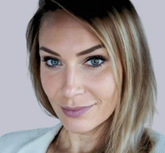 Jessica Tate Headshot square